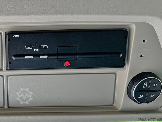 Standard-SZM Iveco S-WAY AS440S43T/P ON Tractor Head (6 units)