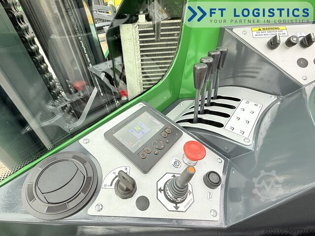 4-way forklift Combilift C4500 DIESEL TRIPLEX 4900 FREE LIFT