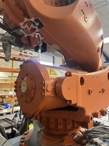 Industrial robot ABB IRB 7600 M2004 - IRB7600-500/2.55