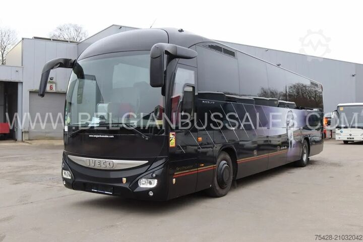 Motor coach Iveco Magelys