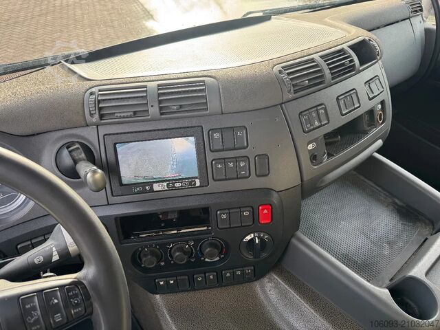 Fahrgestell mit Fahrerhaus DAF CF 440 6 x 2 Naloopas -  stuuras