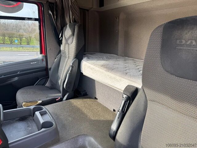 Fahrgestell mit Fahrerhaus DAF CF 440 6 x 2 Naloopas -  stuuras