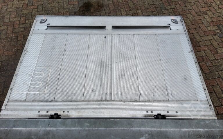 Suitcase Renault D 210 P4x2 - ACC. - 33-BPX-1 - BAKWAGEN - 12 TO...
