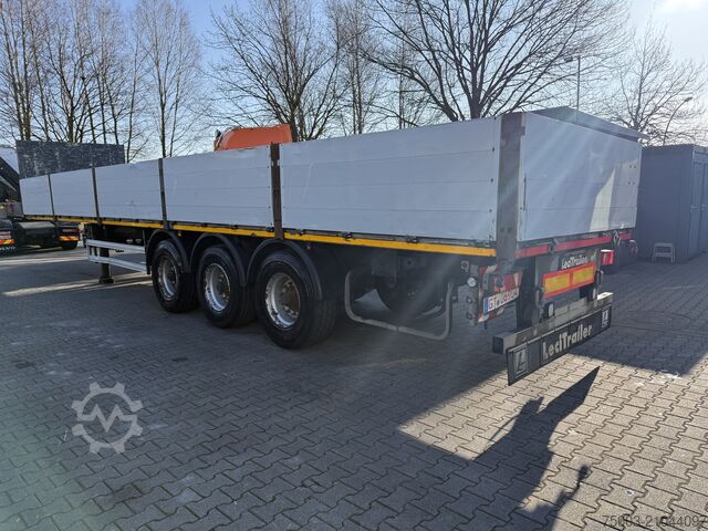 Auflieger mit offener Pritsche  3- Achs Lecitrailer Pritsche
