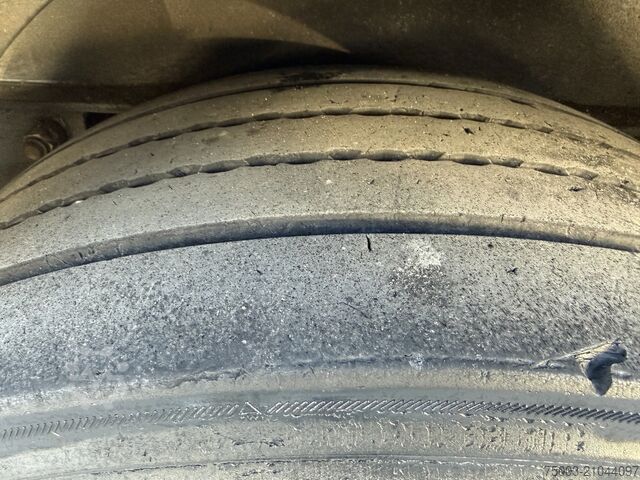 Auflieger mit offener Pritsche  3- Achs Lecitrailer Pritsche