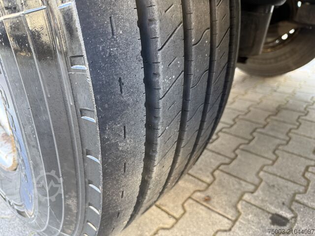 Auflieger mit offener Pritsche  3- Achs Lecitrailer Pritsche