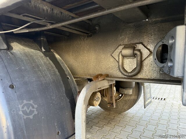 Auflieger mit offener Pritsche  3- Achs Lecitrailer Pritsche