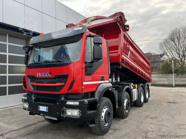 Dreiseitenkipper LKW Iveco Trakker 500