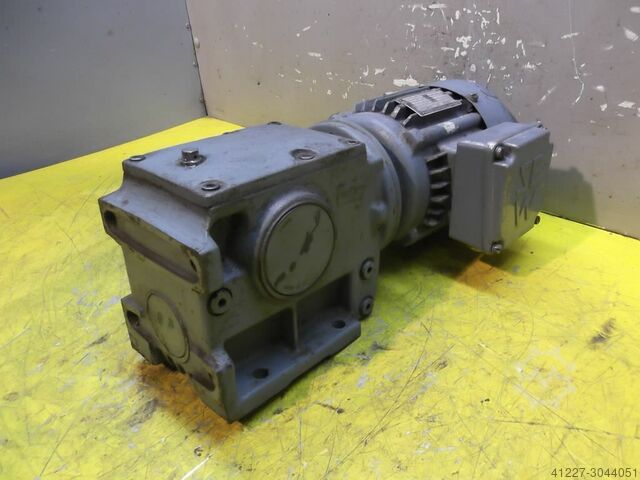 Gear motor 0.25 kW 54 rpm SEW-EURODRIVE S40D71C-4