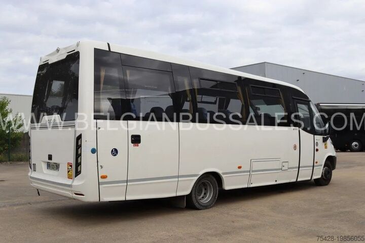 Minibus Iveco Indcar Daily Wing / Lift / Airco
