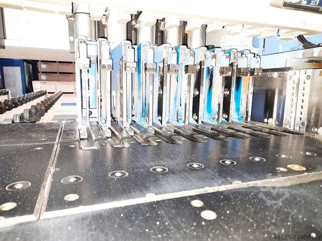 Plattensäge mit automatischer Beschickung HOLZMA HPL 510/43/22