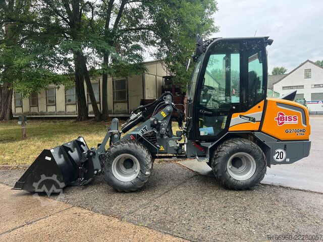Loader Giant G2700 X-TRA HD