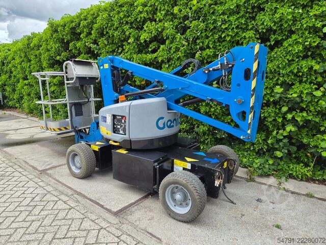 Articulated boom lift Genie Z33/18