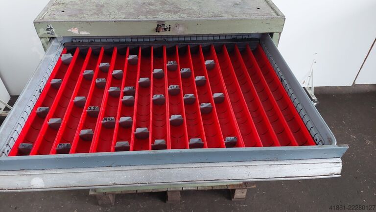 Drawer cabinet with 6 pull-outs BOTT Rollengelagerter Schubladenschrank