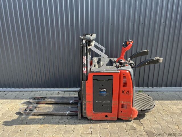 Stand-on stacker Linde D12HPAP