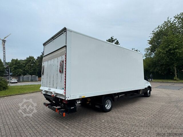 Box van IVECO Daily 72C18 Hi Matic Koffer mit Ladebordwand