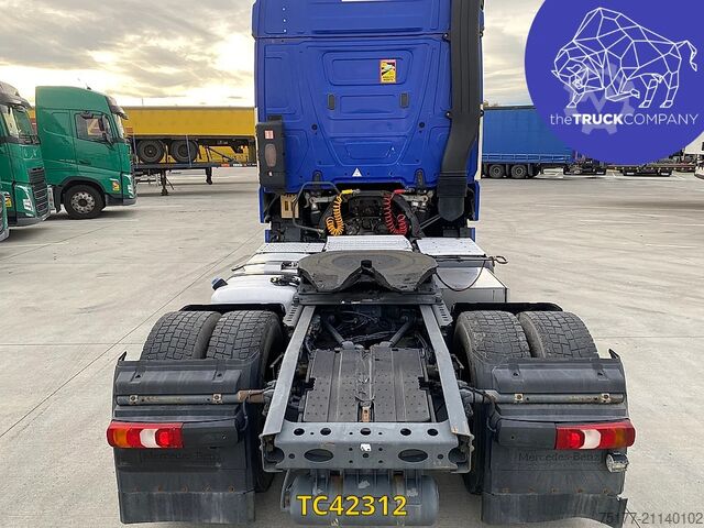 Gefährliche Stoffe Mercedes-Benz Actros 1845