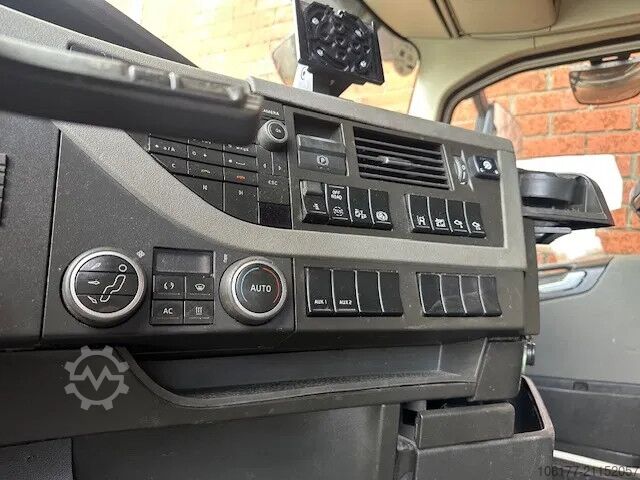 Standard-SZM Volvo FH 460 Globetrotter