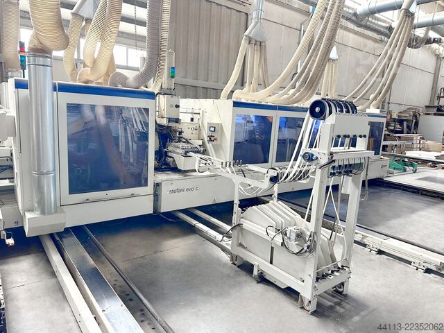 Doppel. FORMAT- KANTENANLEIMMASCHINE STEFANI (SCM Group) Evolution C 220