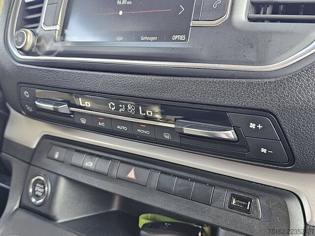 High-roof van OPEL VIVARO 1.5 L2H1 Airco Carplay!