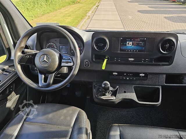 High-roof van MERCEDES-BENZ SPRINTER 311 L1H1 2xZijdeur Mbiux