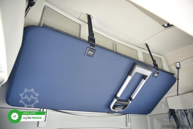 Standard tractor unit VOLVO FH 500 XL Retarder i-ParkCool ACC