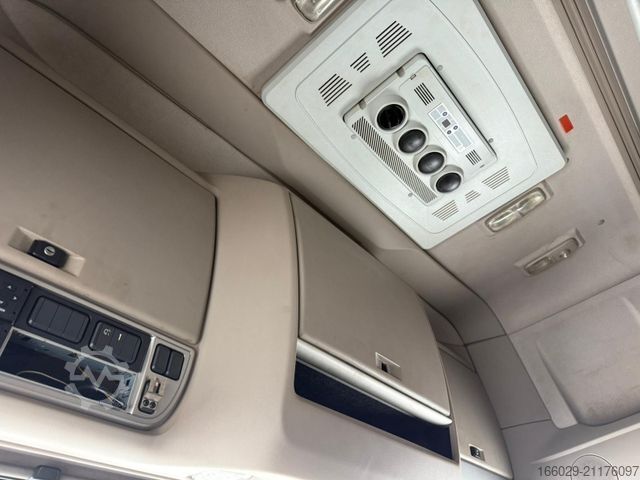 Standard SZM DAF XF 440 FT mit Schubboden Hydraulik