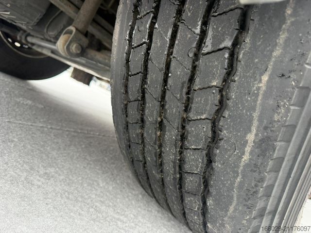 Standard SZM DAF XF 440 FT mit Schubboden Hydraulik