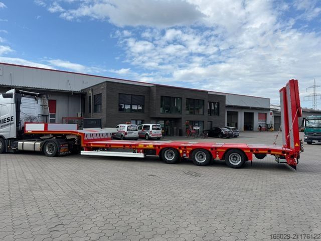 Tieflader-Sattelauflieger KÄSSBOHRER Tieflader mit hydr. Schwanenhals