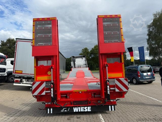 Tieflader-Sattelauflieger KÄSSBOHRER Tieflader mit hydr. Schwanenhals