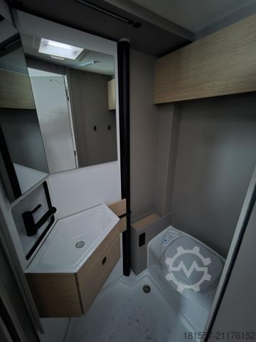 Teilintegriertes Wohnmobil BÜRSTNER Campeo TD 676 G