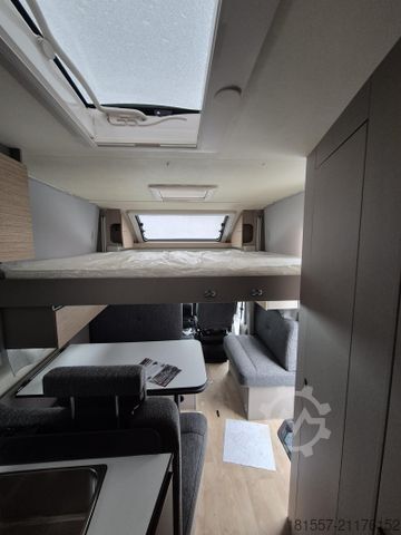 Teilintegriertes Wohnmobil BÜRSTNER Campeo TD 676 G