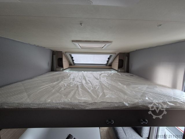 Teilintegriertes Wohnmobil BÜRSTNER Campeo TD 676 G