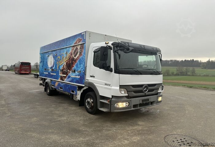 Kühlkoffer-LKW Mercedes-Benz Atego 1022 4x2 Kühlkoffer mit HB