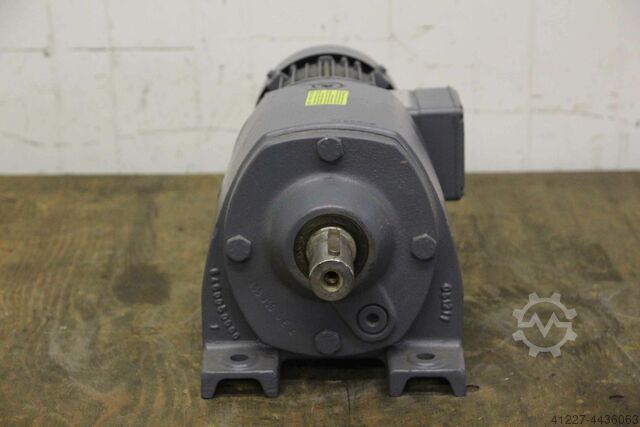 Gear motor 0.55 kW 46.9 rpm Himmel Z40-M1P4 B3