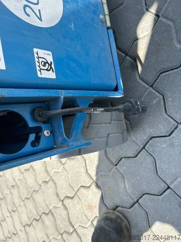 Scissor lift Genie GS 1432m