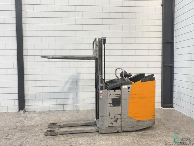 Stacker Still EXD-S20