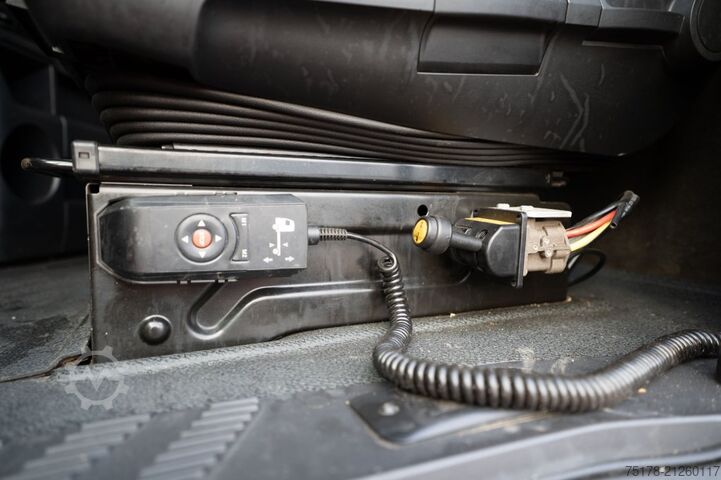 Standard tractor MERCEDES ACTROS 1843 LS+KIPHYDR.