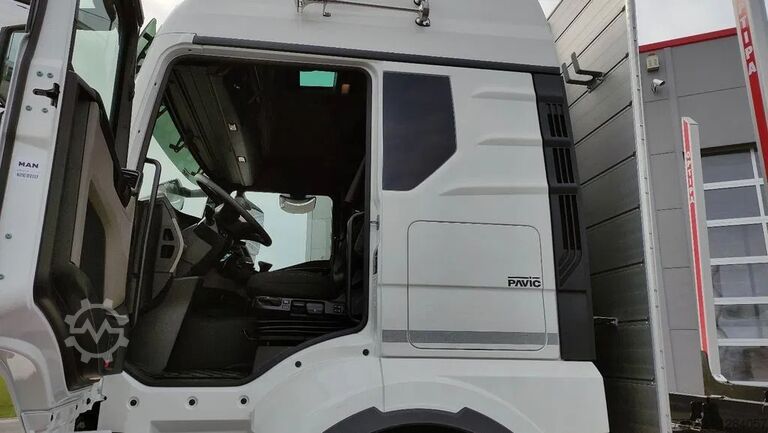 Holztransporter MAN TGS 33.520 6x6 BL RADSTAND 3900mm Sofort Verfügb