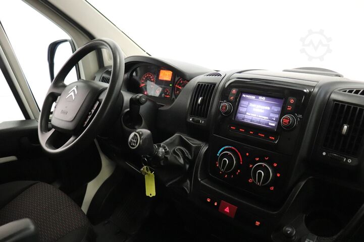 Delivery van Citroën Jumper 2.2 BlueHDi 120PK L2H1 EURO 6 - Airco - ...