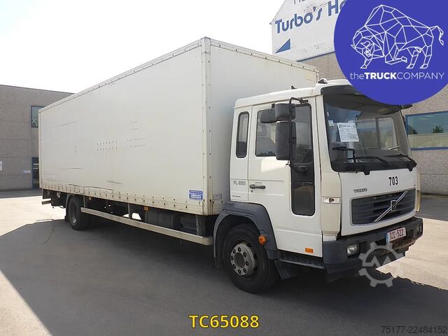 Suitcase Volvo FL 220