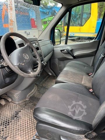 Pick-up van MERCEDES-BENZ Sprinter II Pritsche/DoKa 313 - MOTORSCHADEN -