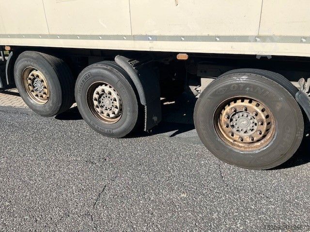 Reefer semitrailer SCHMITZ CARGOBULL SKO24  FP45 Cool - Lift & Lenk - 2 Stück -