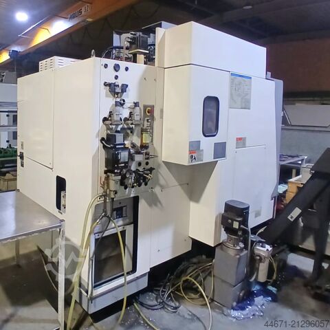 Universal-Bearbeitungszentrum MAZAK 