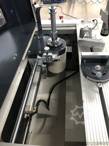 Fräsmaschine für PVC- und Aluminium-Pfosten OZ MACHINE POLAR-V