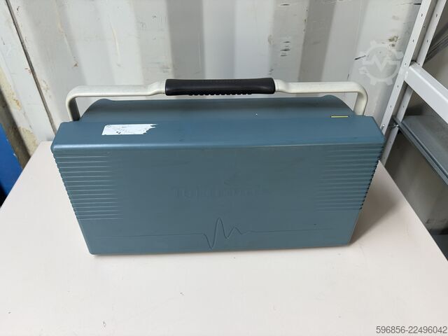 Measuring system Tektronix DPO 4032 Cyfrowy Oscyloskop 350 MHz 2,5 GS/s Sprawny Tektronix DPO 4032 Cyfrowy Oscyloskop 350 MHz 2,5 GS/s Sprawny