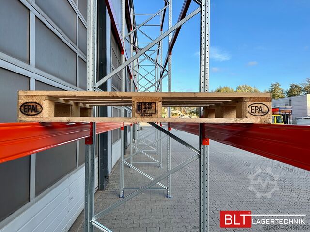 Heavy-duty shelf ca. 100,16 lfm. Palettenregal H: 650cm Fachlast : 3000 kg Neuware
