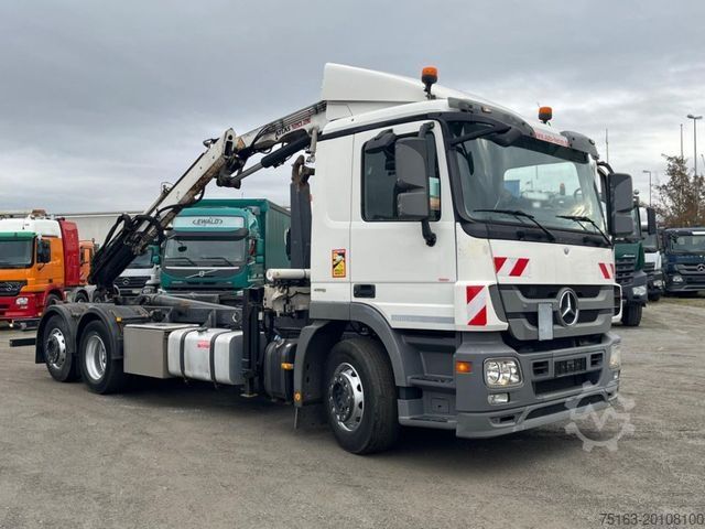 Abrollkipper MERCEDES-BENZ Actros 2541 L6x2 Abrollkipper mit Kran Funk+Grei