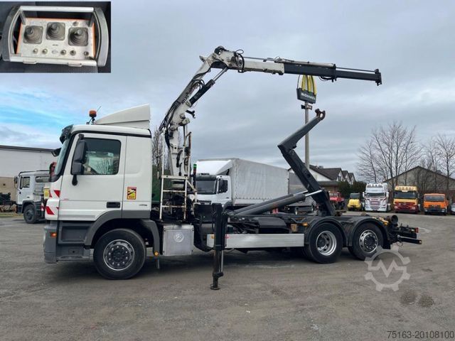 Abrollkipper MERCEDES-BENZ Actros 2541 L6x2 Abrollkipper mit Kran Funk+Grei