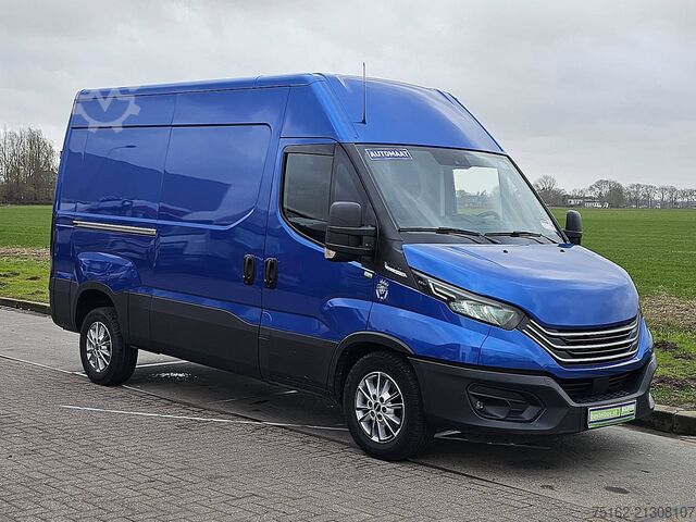 High-roof van IVECO DAILY 35 S 18 3.0L AUT. L2H2